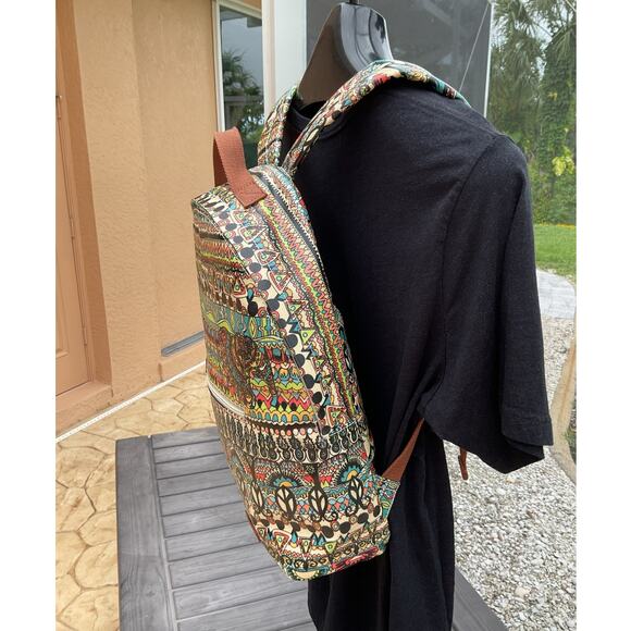 Sakroots Coated Artist Circle Bag Large Laptop Backpack - Picture 3 of 12